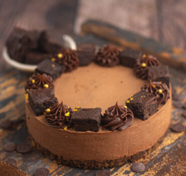 Royal crunchy belgian Chocolate Mousse cake
